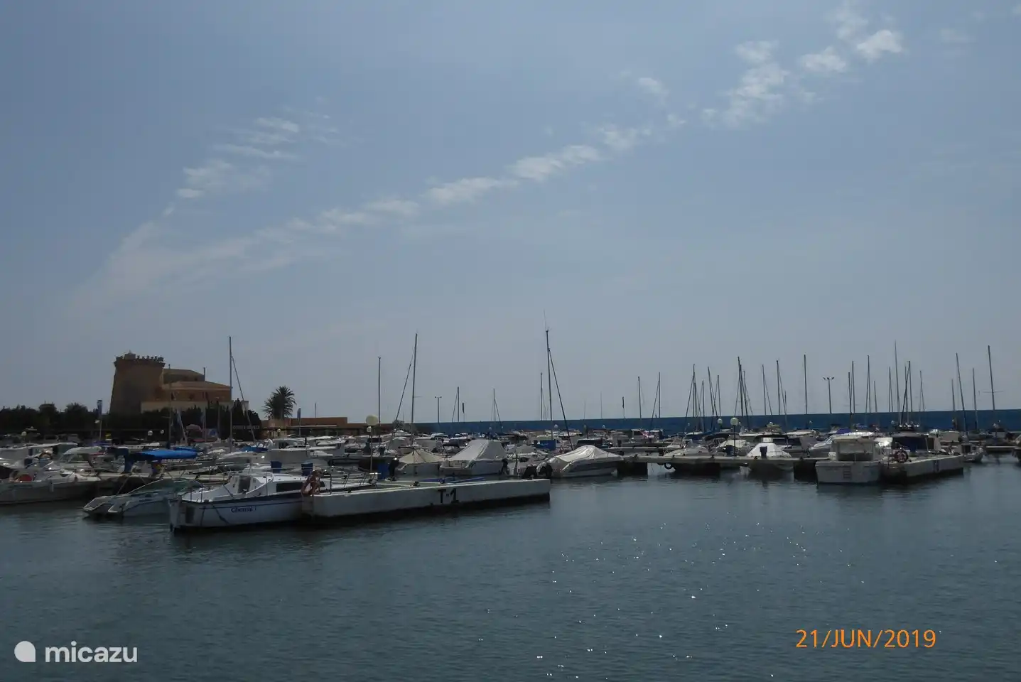 Vue sur le port pittoresque de Torre de la Horadada