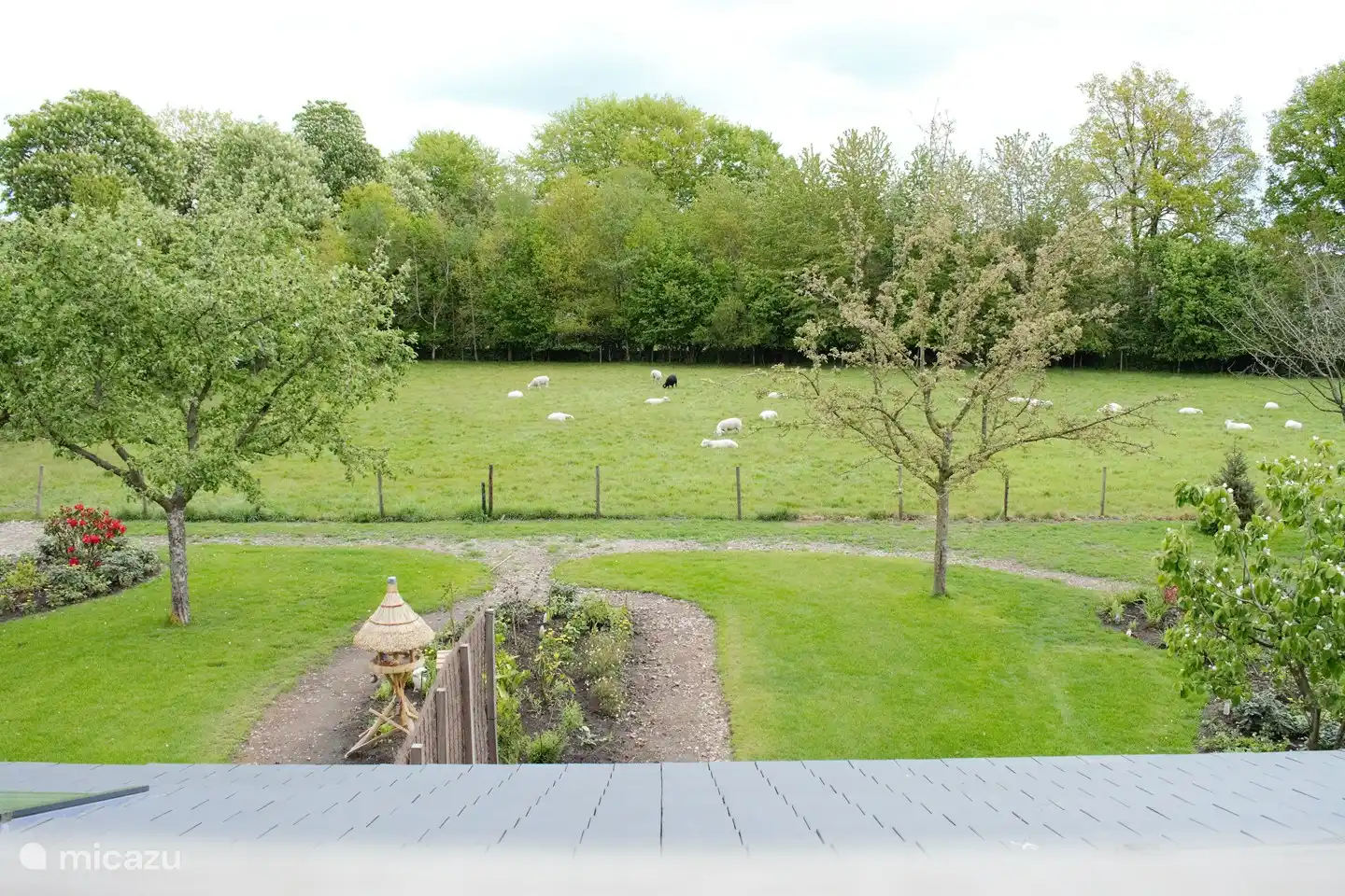Uitzicht vanuit de slaapkamer boven