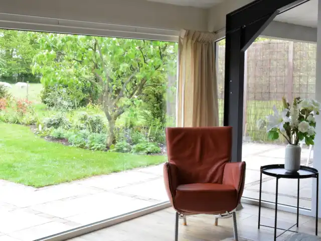 Appartement Hoeve a/d Zuurlanderes 2 huren in Nederland, Drenthe, Diever - appartement Uitzicht vanuit de woonkamer op tuin