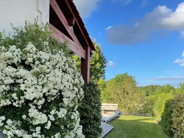 Le Séquioa | France, Charente, Chalais (Charente) - gîte / cottage Côté de la maison.