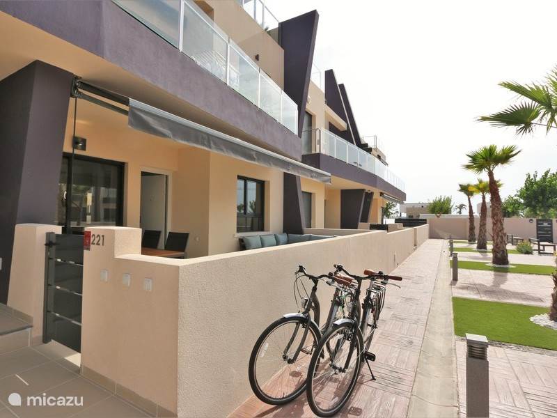 Holiday home in Spain, Costa Blanca, Pilar de la Horadada Apartment Higuericas costa with 4 bicycles
