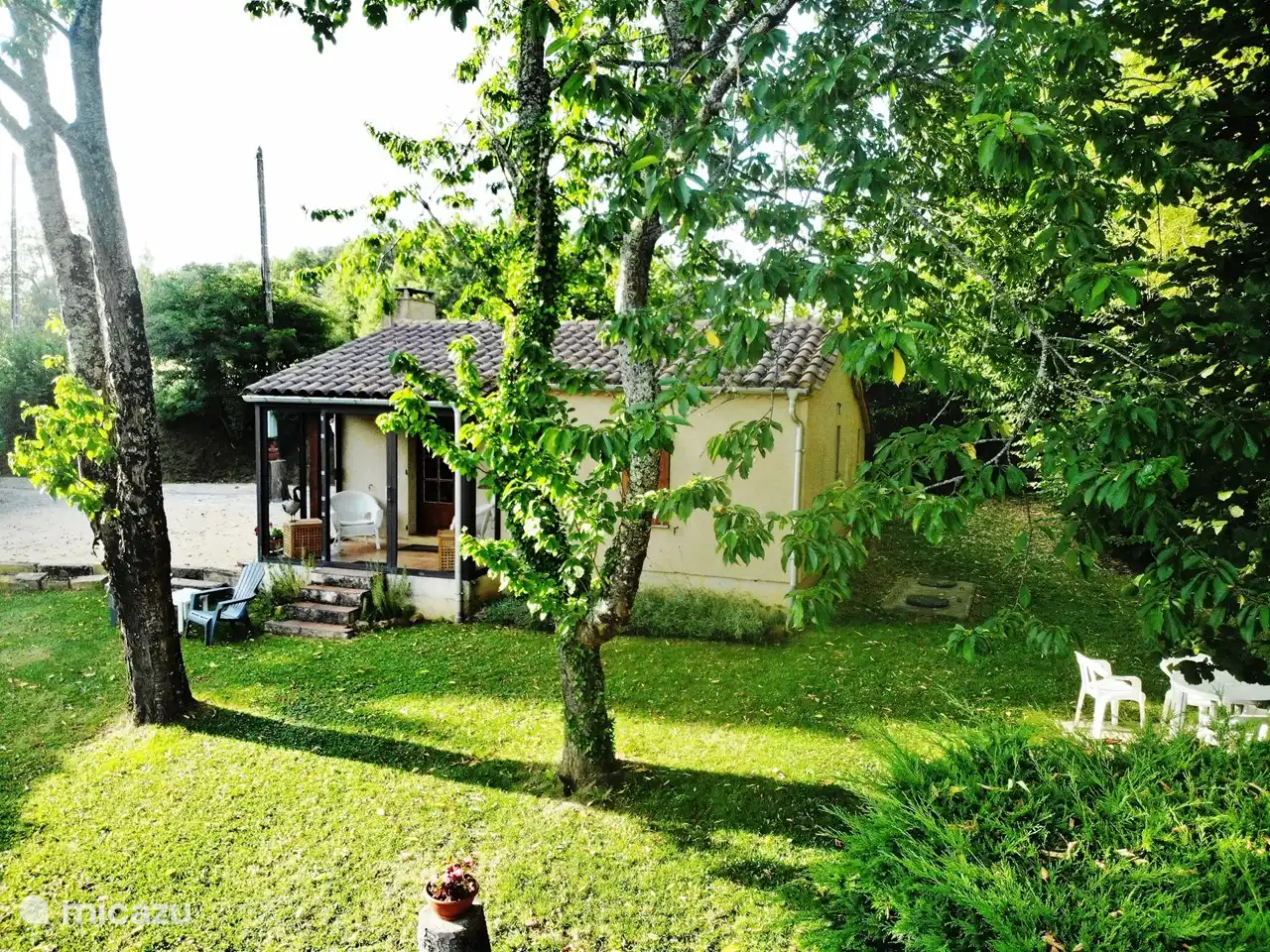 Petite Lortal in Frankreich, Dordogne, Doissat - Ferienhaus