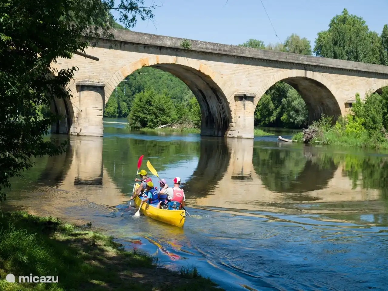 Schön mit dem Kanu auf der Dordogne oder Vezère