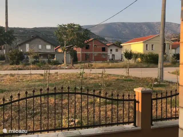 Location de Vacances Bosnie-Herzégovine, Herzégovine, Stolac, villa - Villa Brabançonne Vue de la terrasse
