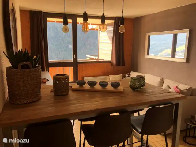 Le Hameau des 4 Saisons huren in Frankrijk, Haute-Savoie, Chatel - appartement Woonkamer met zicht op het balkon