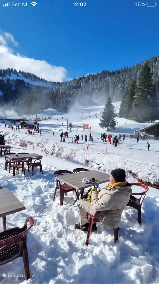 Unten am Pierre Longue, der Terrasse von La Perdrix Blanche