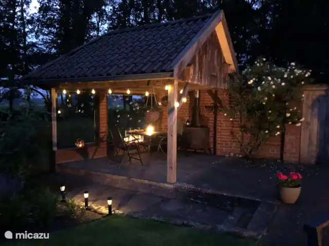 Location de Vacances Pays-Bas, Overijssel, De Lutte, maison de vacances - Dinkelhuuske Une canopée atmosphérique et illuminée