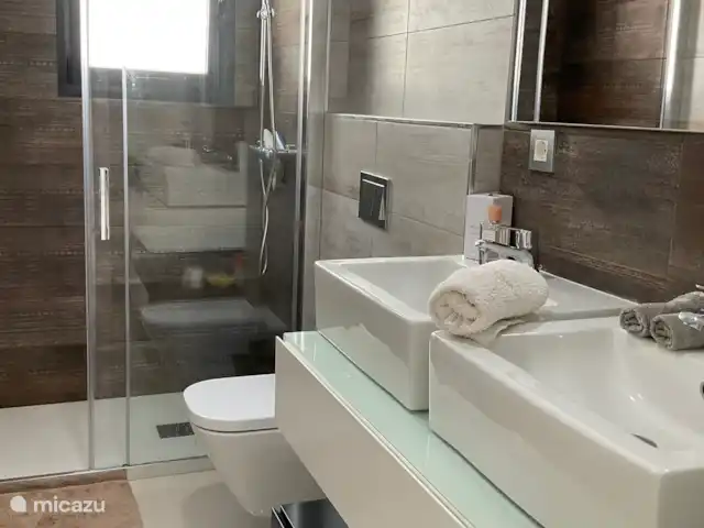 VILLA BEAU + piscine privée chauffée | Espagne, Costa Blanca, La Marina - villa Salle de bain en bas