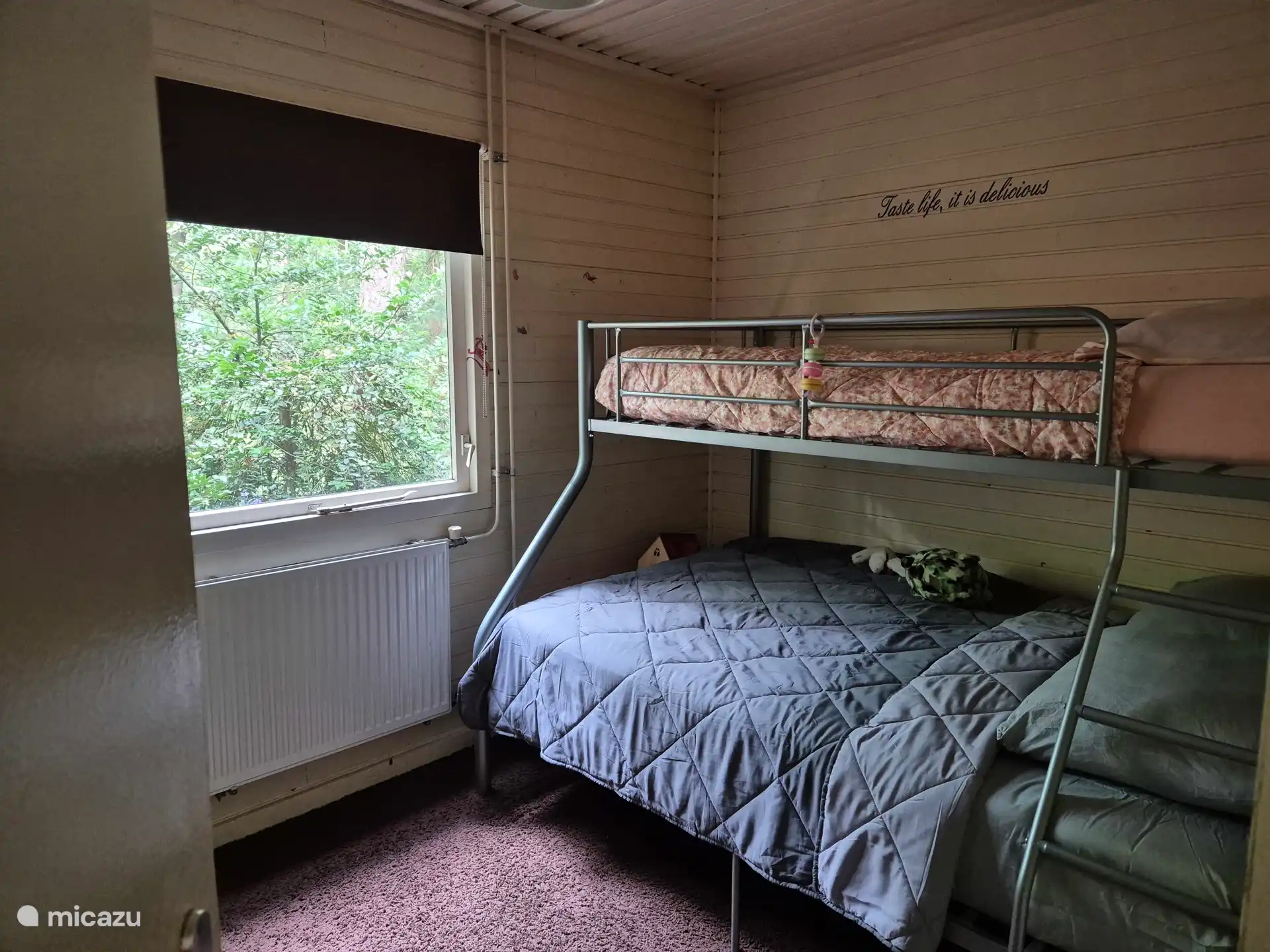 Schlafzimmer 2