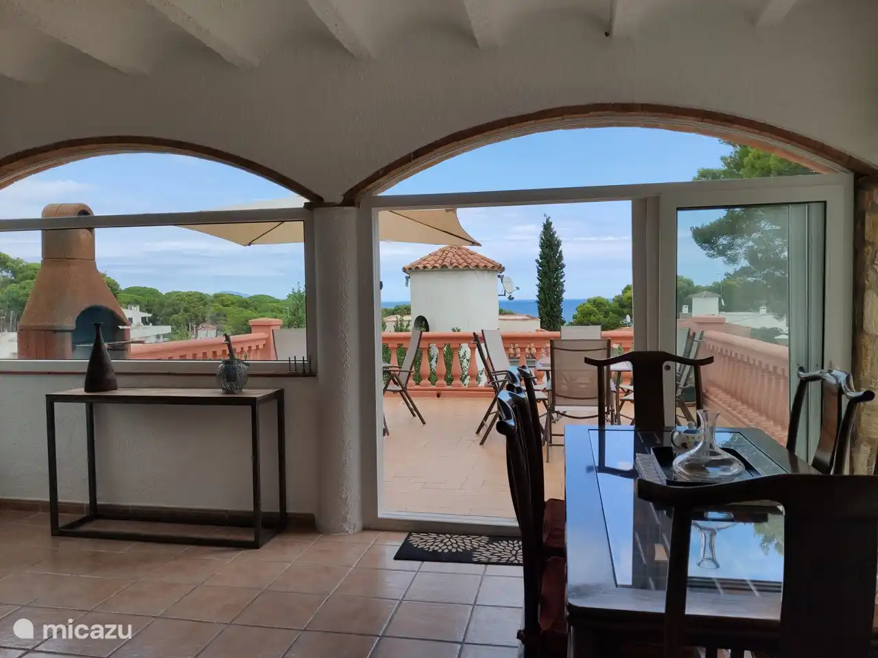 Esszimmer mit Zugang zur Terrasse - Blick auf Illes Medes