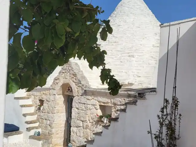 Trullino Blanc | Italie, Pouilles (Puglia), Ostuni - villa Trulli