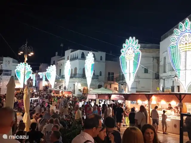 Trullino Blanc | Italie, Pouilles (Puglia), Ostuni - villa Festival gastronomique de Ceglie Messapica