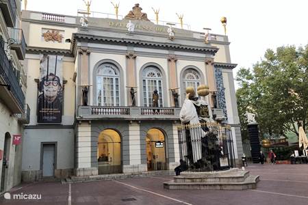Bezoek Figueres en het museum van Dali