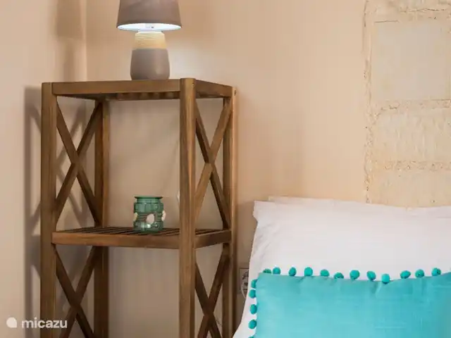 Villa Rebecca | Grèce, Crète, Agia Marina - villa table de chevet avec lampe