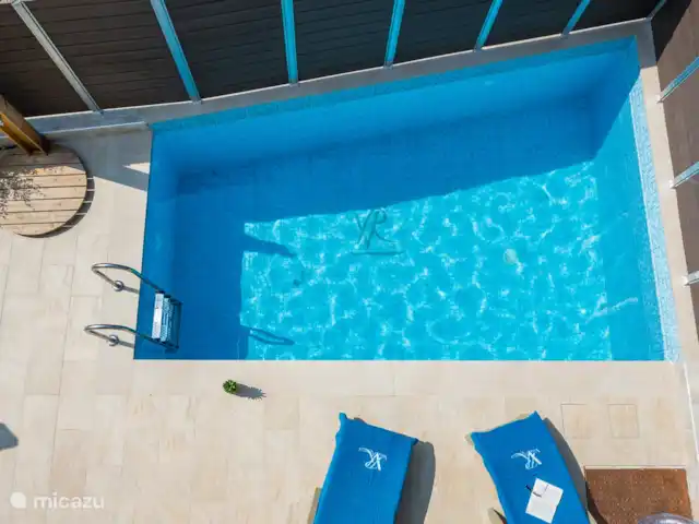 Villa Rebecca | Grèce, Crète, Agia Marina - villa La piscine est carrelée cette année.