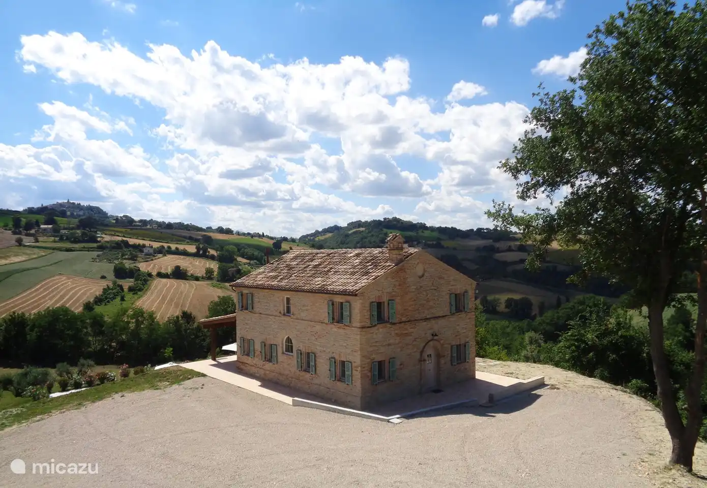 Casa Belmonte est la dernière située dans une impasse tranquille. La maison est entourée d'un magnifique panorama.