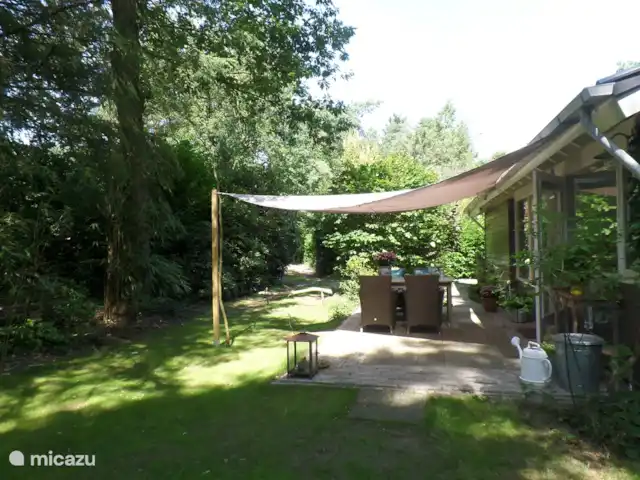 Location de Vacances Pays-Bas, Overijssel, Holten, bungalow - Yocasa La terrasse avant ensoleillée