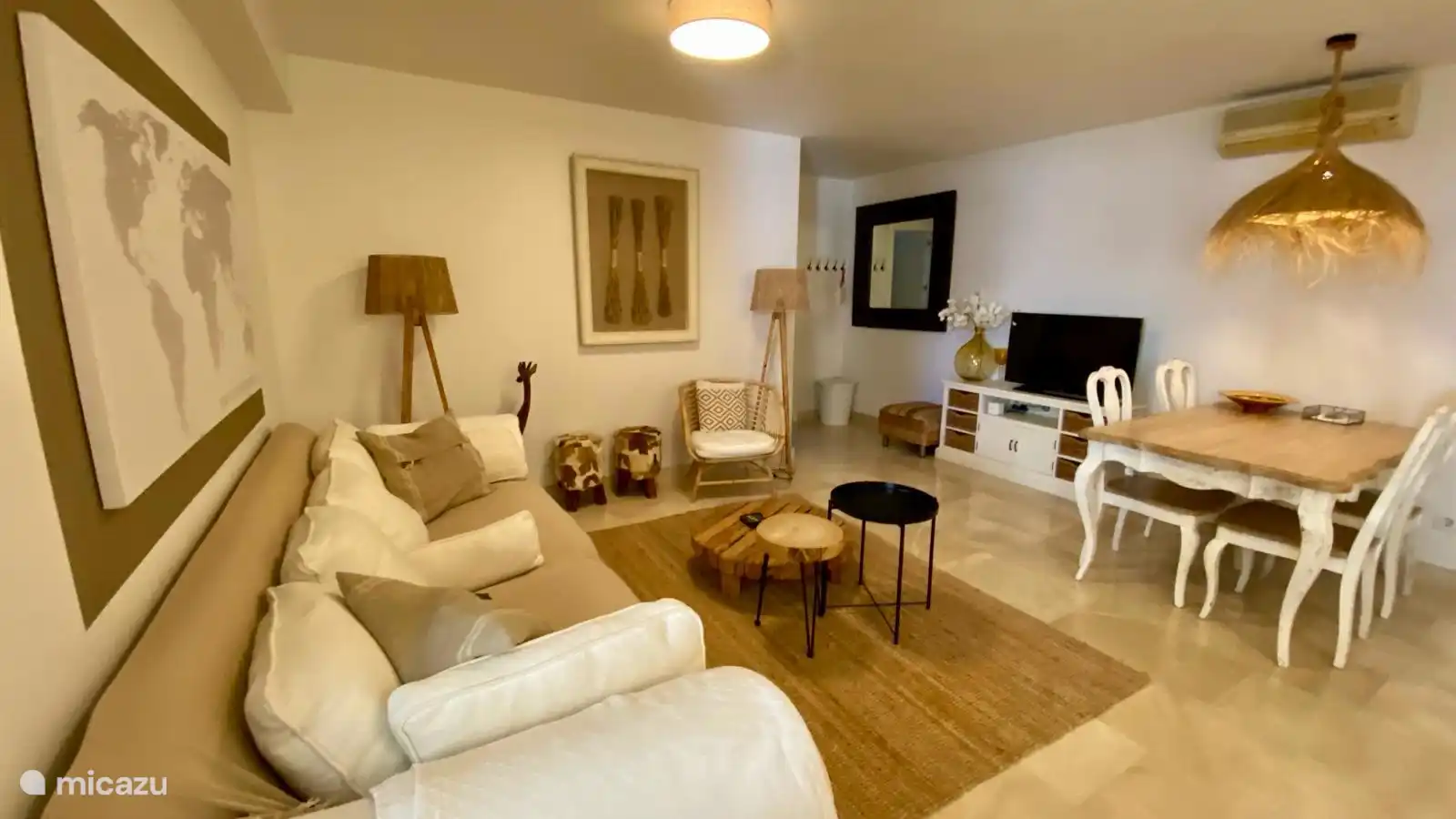 Woonkamer/keuken appartement Granada 