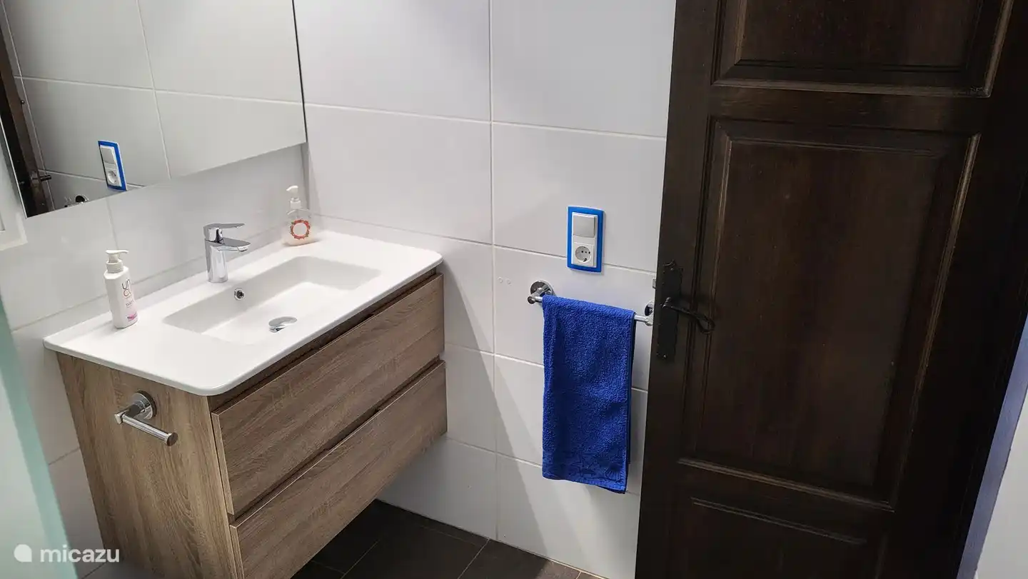 Fregadero completo con ducha