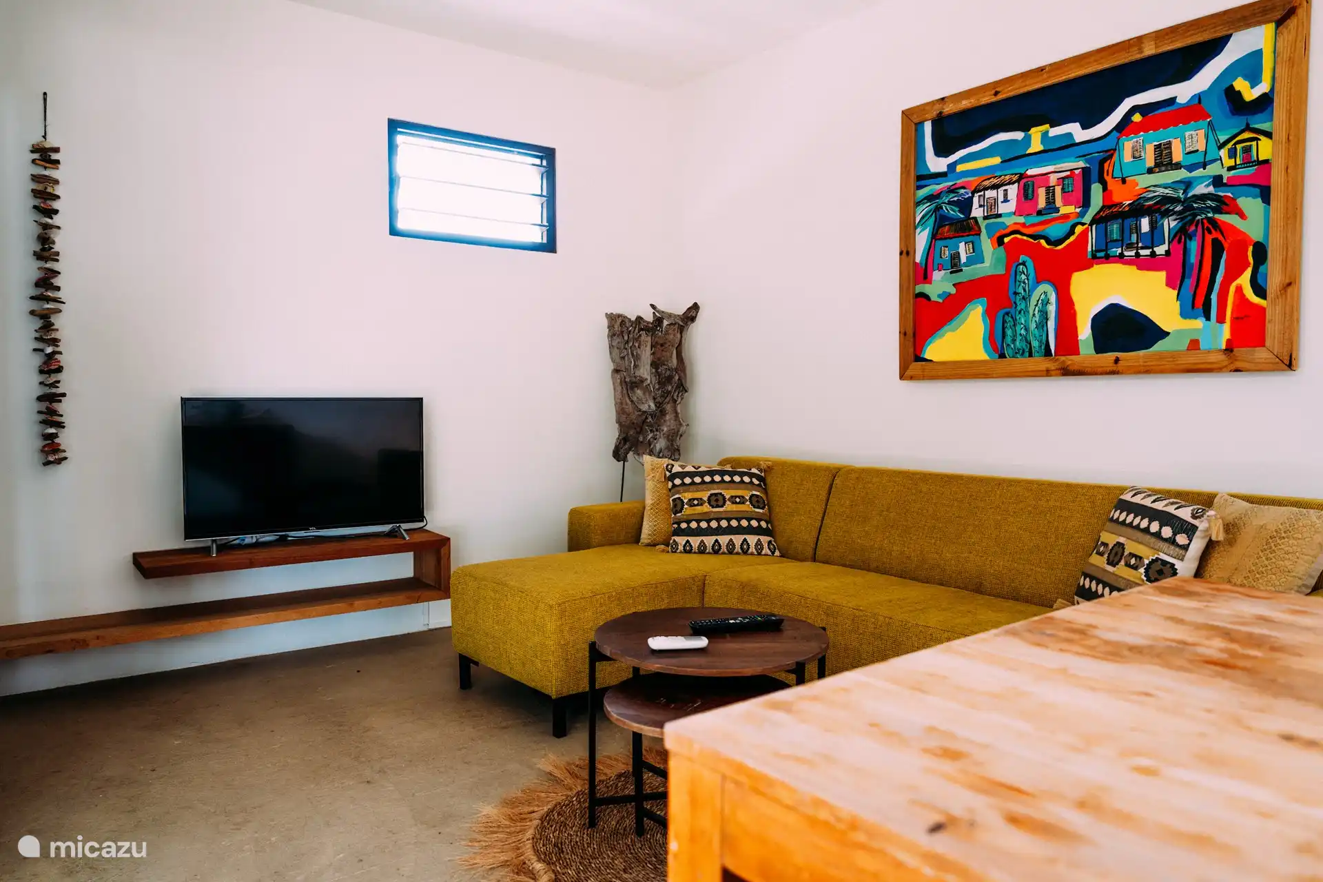 Der Medienraum/das Büro.