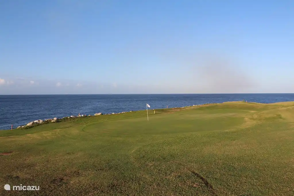 Golf Course with Ocean Drive!