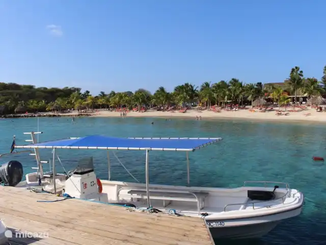 Location de Vacances Curaçao, Curaçao-Centre, Blue Bay, villa - Villa BlueBay à 50m de la plage des palmiers Des excursions en bateau sont également organisées via le magasin de plongée Blue Bay.