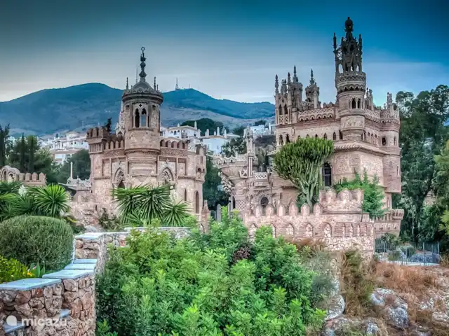 Piscina climatizada+jacuzzi+playa en España, Costa del Sol, Benalmádena - villa monumento a colón