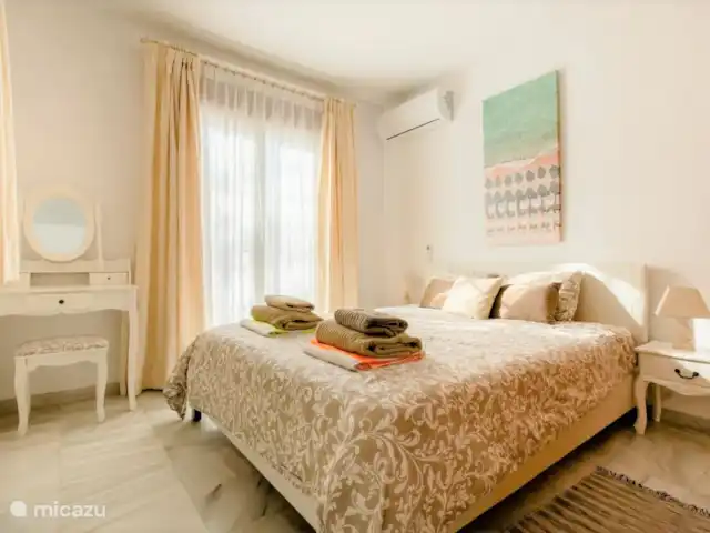 Piscina climatizada+jacuzzi+playa en España, Costa del Sol, Benalmádena - villa Dormitorio 2 en el 1er piso