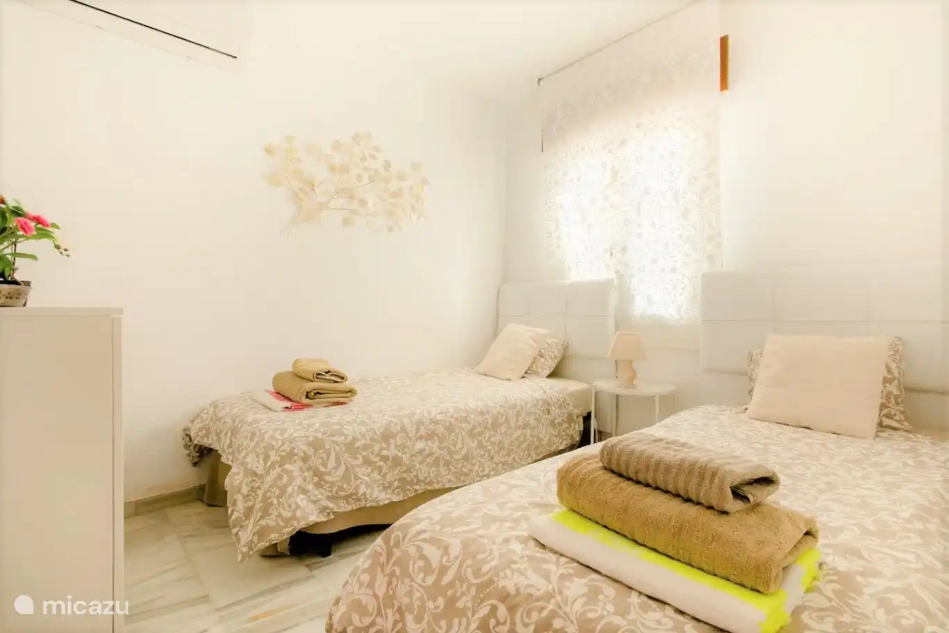 Chambre 5 au rez-de-chaussée