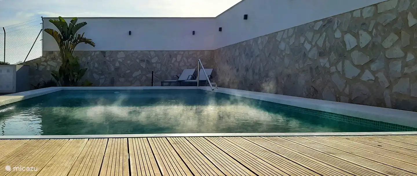 beheiztes Schwimmbecken