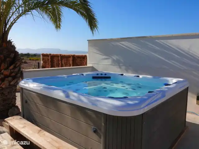 Casa Perdiz | Espagne, Costa Blanca, La Marina - finca Jacuzzi avec vue sur la montagne