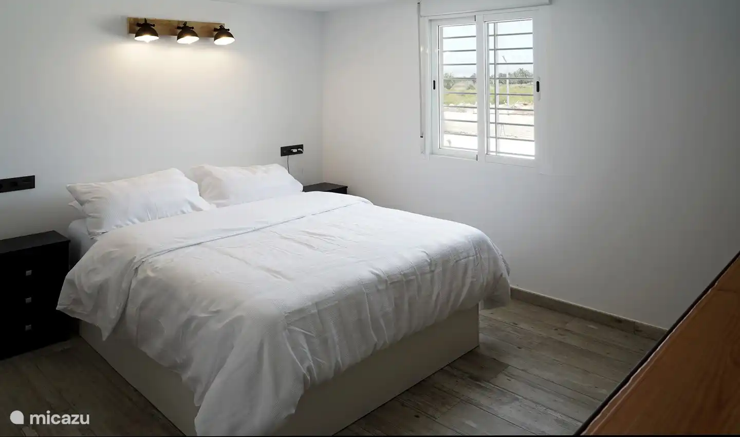 Hauptschlafzimmer mit leiser Klimaanlage