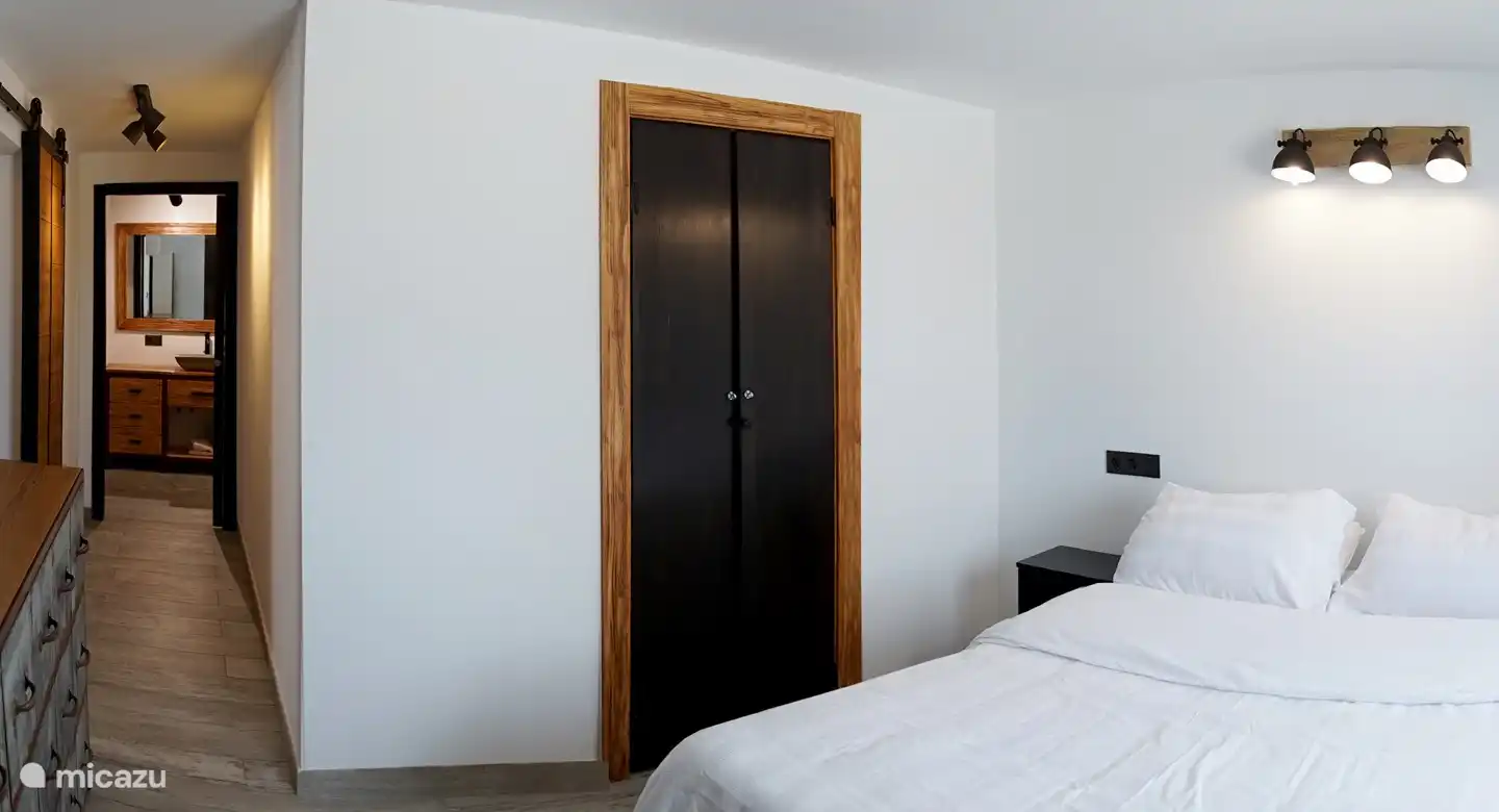 Hauptschlafzimmer mit Bad