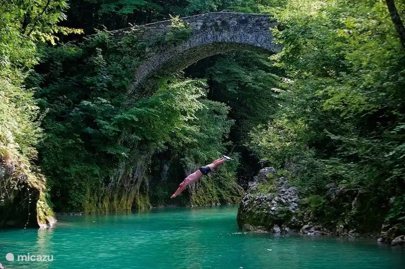 Baden am Fluss Nadiza