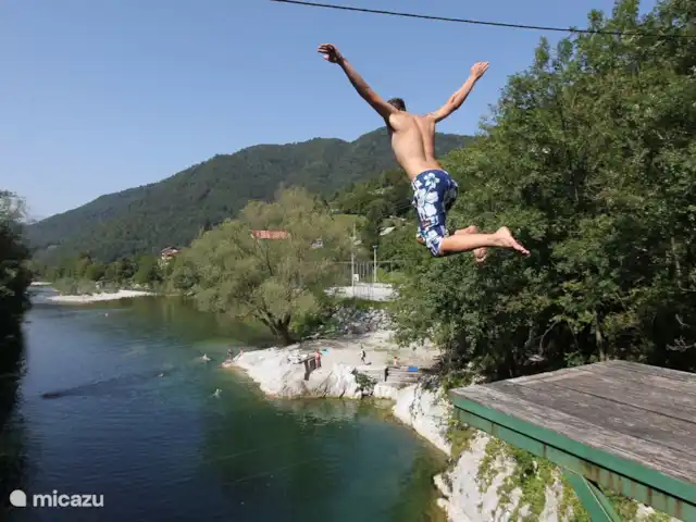 Location de Vacances Slovénie, Alpes juliennes, Kobarid, maison de vacances - Hisa Smast Plongée dans la rivière Idrijca