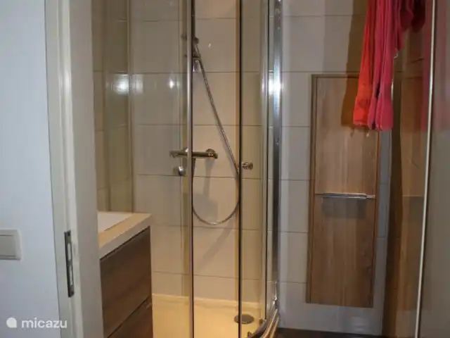 Location de Vacances Pays-Bas, Zélande, Biggekerke, maison de vacances - Maison de vacances Biggekerke salle de bain avec douche