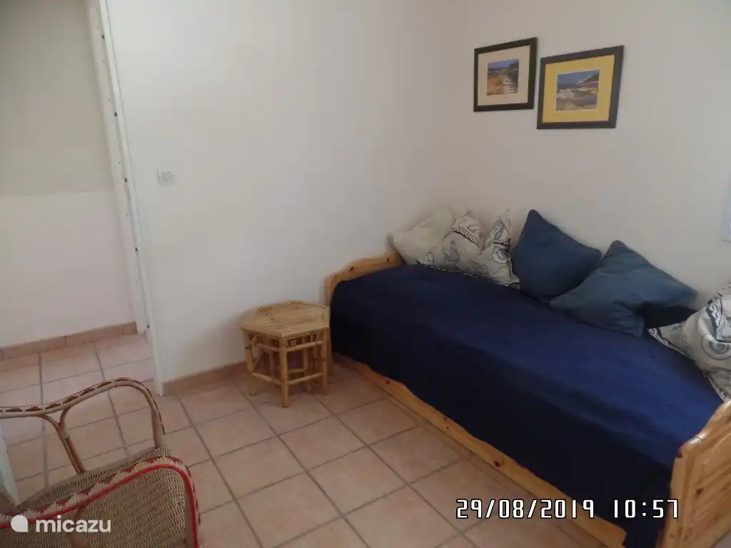 Binnenaanzicht van de slaapkamer, alle bedden zijn voorzien van nieuwe matrassen in 2020