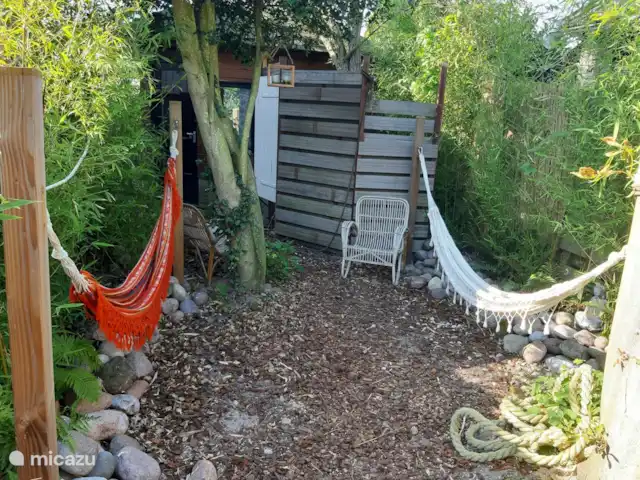 Location de Vacances Pays-Bas, Hollande du Nord, Schoorl, maison de vacances - Ecole Ecolodge de Parel Aire de repos à côté de la douche extérieure.