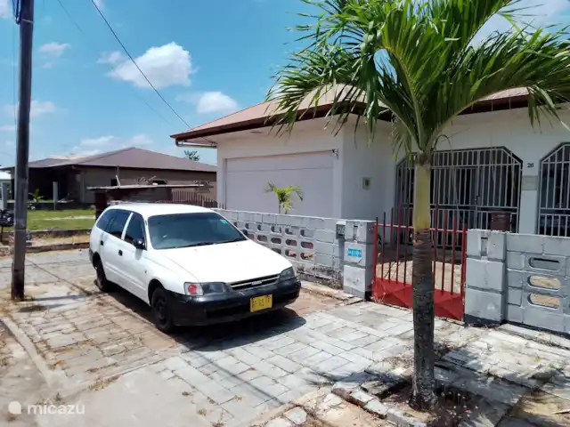 Woning:  VillaParK  -  INDIRA huren in Suriname, Paramaribo, Paramaribo - vakantiehuis Private Parking