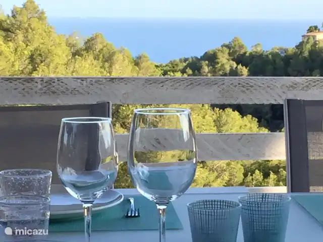 Villa Mimosa : Zeezicht & Natuur huren in Spanje, Costa Blanca, Benissa - villa zicht vanop ontbijttafel