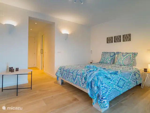 Villa Mimosa : Zeezicht & Natuur huren in Spanje, Costa Blanca, Benissa - villa slaapkamer met dressing en badkamer