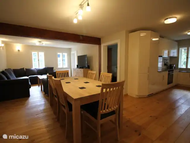 Felsenkeller Bielatal Nachbar | Allemagne, Saxe, Rosenthal-Bielatal - appartement Le salon et la cuisine