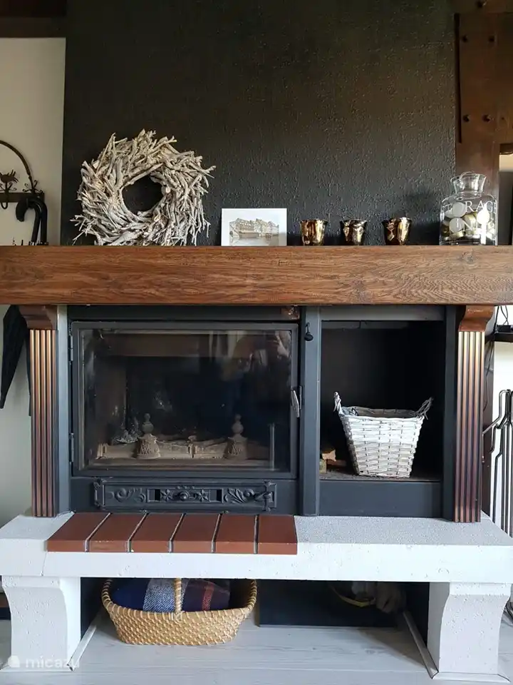 Op kille dagen komt de open haard goed van pas