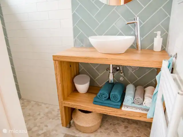 Location de Vacances Pays-Bas, Hollande méridionale, Katwijk, appartement - Beachhouse Anna parking privé ! La salle de bain