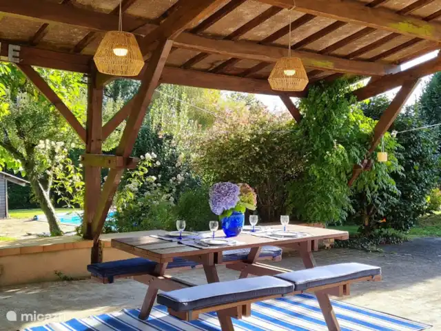 La Grange Imperiale en Francia, Dordoña, Salagnac - casa vacacional Terraza cubierta