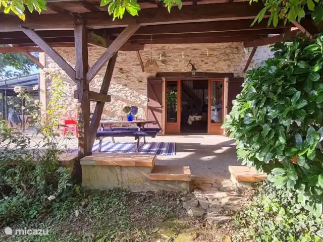 La Grange Imperiale en Francia, Dordoña, Salagnac - casa vacacional Terraza cubierta