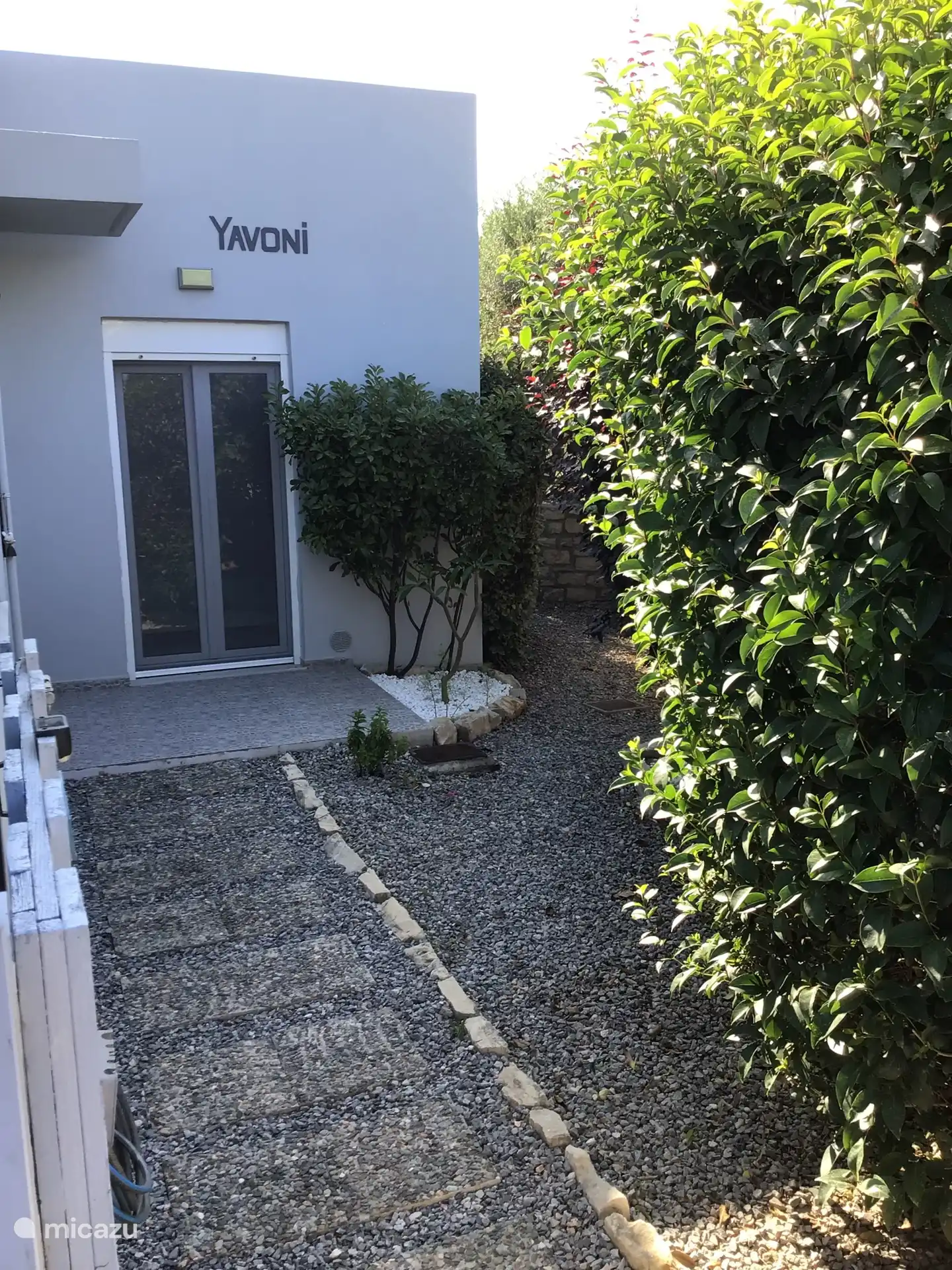 Entrance to villa Yavoni.