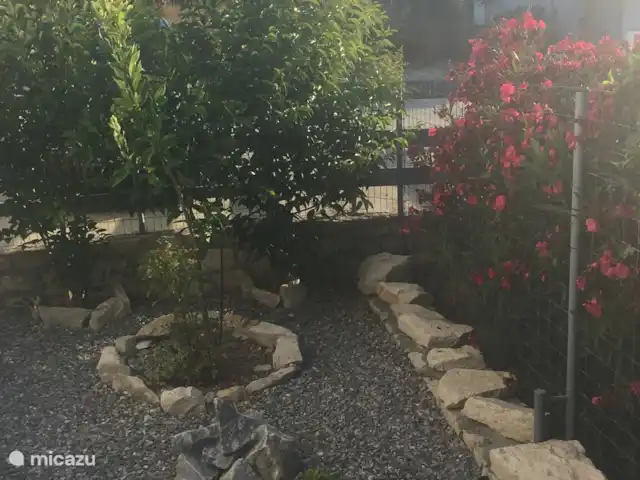 Villa Yavoni, met privé zwembad  huren in Griekenland, Kreta, Loutra - villa De zijtuin direct gelegen naast het terras