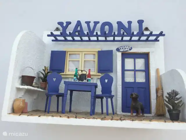 Villa Yavoni, met privé zwembad  huren in Griekenland, Kreta, Loutra - villa Villa Yavoni handgemaakt wandbord hangt  op het terras!