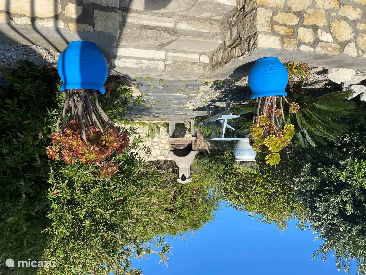 BBQ path and towards the 20 meter side garden